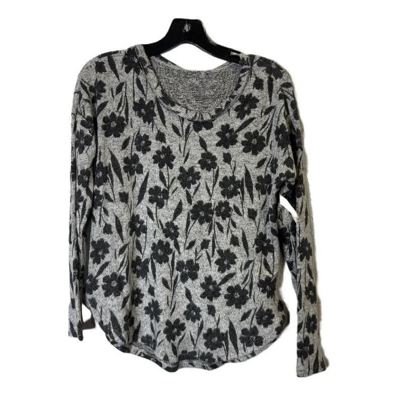 Top Long Sleeve By Bobeau In Grey, Size: Sp